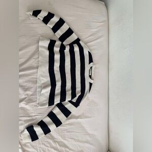 Moon & Madison sweater